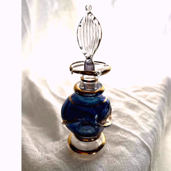 Vintage Egyptian perfume bottle hand blown blue glass with gold guilt - Picture 8 of 9